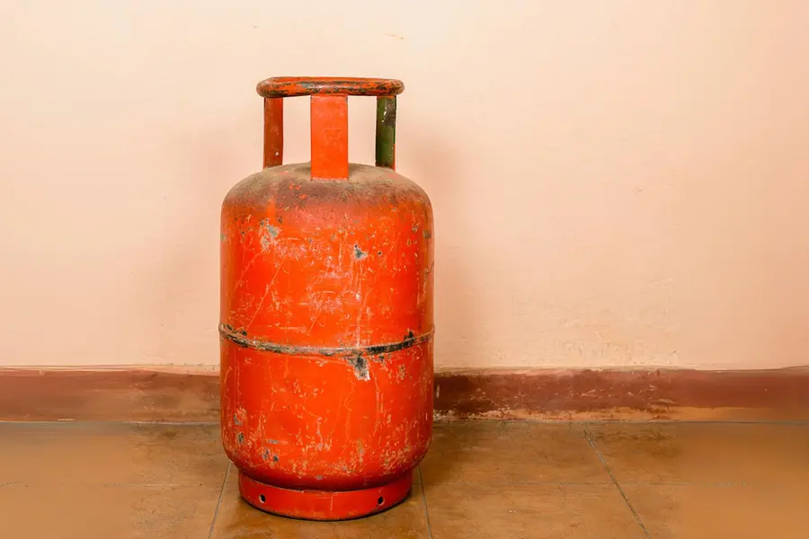 4 killed, including 3-year-old boy, after LPG cylinder blast collapses UP house