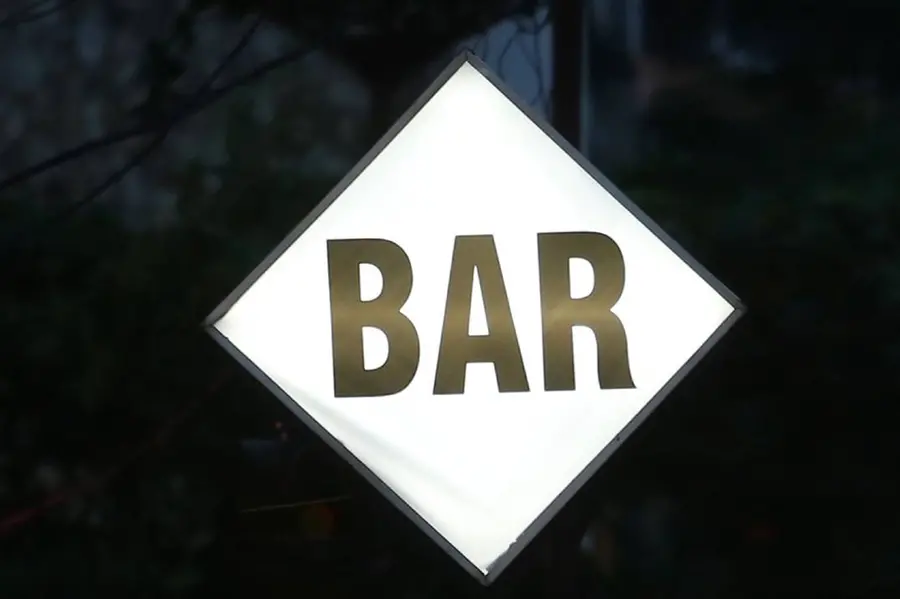 bar
