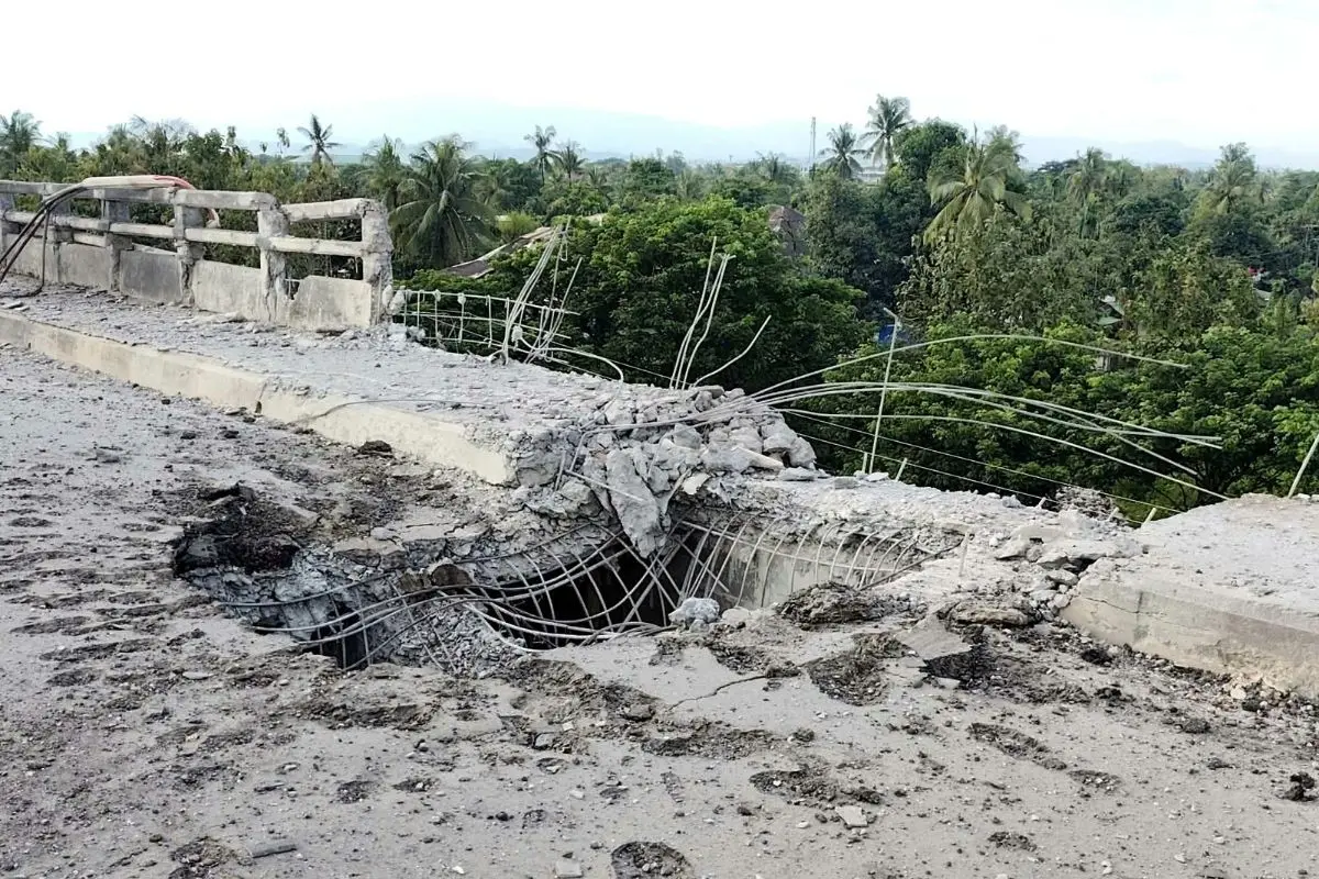 A damaged section of a bridge is seen after a market in an adjacent area was allegedly hit by the military's airstrike in Kyauktaw township on September 28, 2026 (Photo: X)