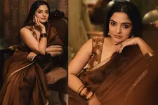 'പത്ത് ക്യാമറകളുമായി പെട്ടെന്ന് മുന്നിലെത്തുമ്പോൾ എനിക്ക് ബുദ്ധിമുട്ടാണ്'; നിഖില വിമൽ