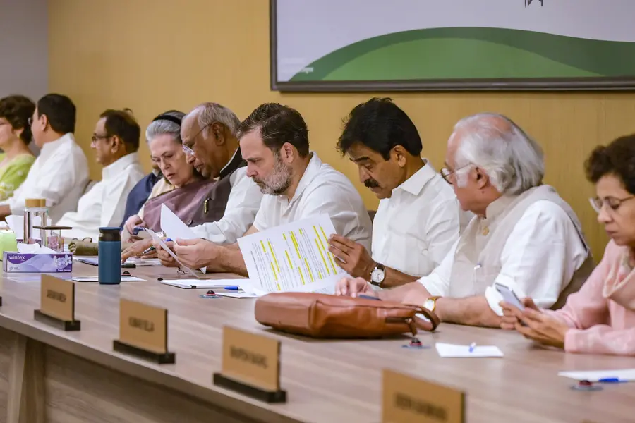 ‘ഗ്യാനേഷ് കുമാറിനെ നീക്കണം, പ്രധാനമന്ത്രി രാജിവെക്കണം’: പ്രവർത്തകസമിതിയിൽ 'വോട്ട് ചോരി' ഉന്നയിച്ച് കോൺഗ്രസ്