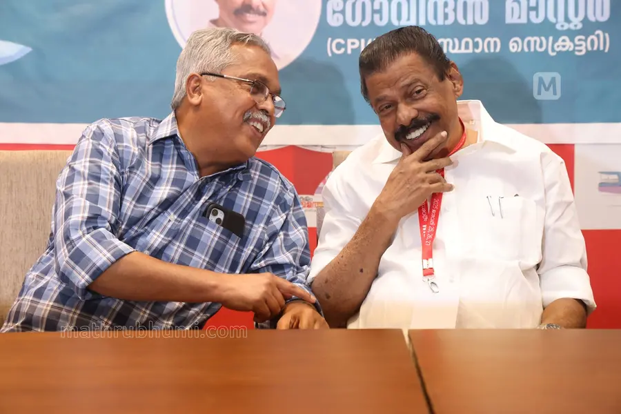 CPI state secretary Binoy Viswam and CPM state secretary MV Govindan.