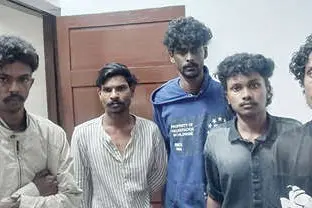 രണ്ട് കിലോ കഞ്ചാവുമായി അഞ്ചുയുവാക്കൾ പിടിയിൽ