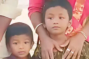 സഹോദരങ്ങൾ കുളിമുറിയിലെ വെള്ളത്തൊട്ടിയിൽ മരിച്ച നിലയിൽ