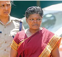 മുട്ടം കോടതിയിൽനിന്ന് ശിക്ഷാവിധി കേട്ടശേഷം പുറത്തേക്കുവരുന്ന റോസ് മേരി