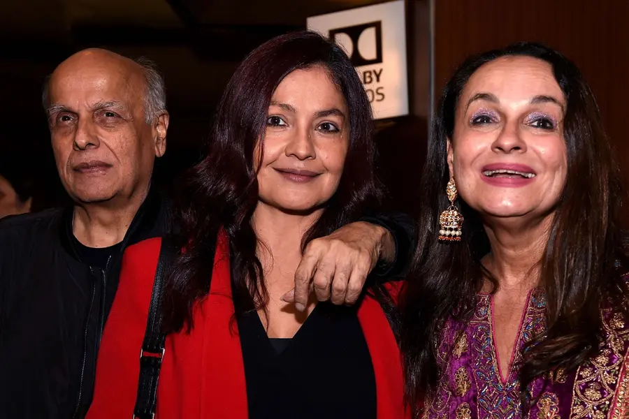 pooja bhatt, soni razdan