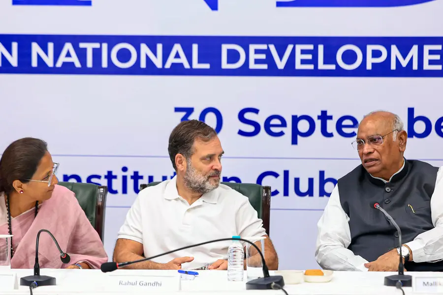 രാജ്യത്ത് വരുംമാസങ്ങളിൽ വൻമാറ്റമുണ്ടാകുമെന്ന് രാഹുൽ; ഇന്ത്യ സഖ്യം ഒറ്റക്കെട്ടായി ഇറങ്ങും, അഞ്ച് റാലികൾ