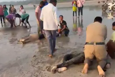 Picnic ends in tragedy as 8 students from Pune drown at Diveagar beach; bodies recovered