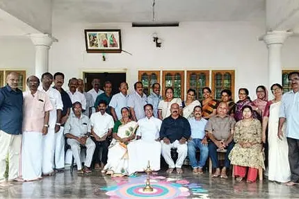 വാർധക്യത്തിൽനിന്ന് കൗമാര, യൗവന സ്മരണകളിലേക്ക് അരനൂറ്റാണ്ടിന്റെ തിരിച്ചുനടപ്പ്