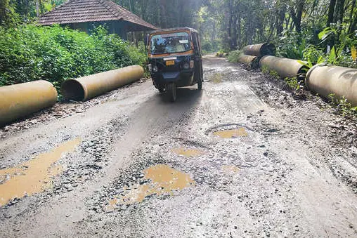 പണിതന്ന് പാലം