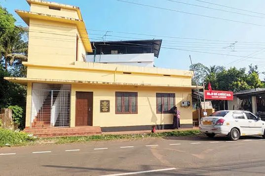 തുറക്കാതെ പകൽവീടുകൾ