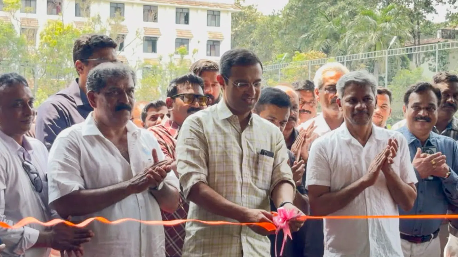 ഉദ്ഘാടനം മന്ത്രി റോജി എം ജോൺ നിർവഹിക്കുന്നു