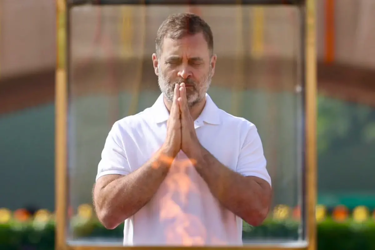 Leader of Opposition (LoP) in the Lok Sabha Rahul Gandhi pays tribute to Mahatma Gandhi on his 157th birth anniversary, at Raj Ghat, in New Delhi.| Photo: PTI