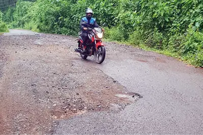 കരാർ നൽകിയിട്ട് രണ്ടുവർഷം; റോഡുപണി എപ്പോൾ തുടങ്ങും