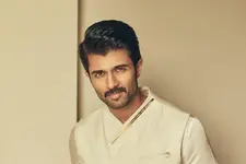 ‘ലൈഗർ’ ചിത്രീകരിക്കുമ്പോൾ വെള്ളത്തിനുപകരം ഐസ് കട്ട നക്കി, വെള്ളത്തിനായി ശരീരം കൊതിച്ചു-വിജയ് ദേവരകൊണ്ട