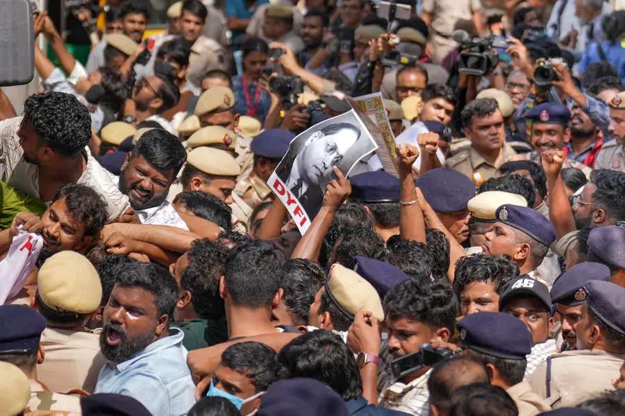 Three women journalists allege sexual harassment and manhandling by Delhi Police during the Jantar Mantar protest