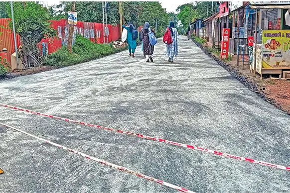 മെറ്റൽ വിരിച്ചിട്ട് ഒൻപതു മാസം; മന്ത്രിയുടെ ഇടപെടൽ ഫലം കണ്ടു