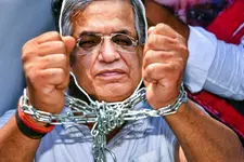 തിരഞ്ഞെടുപ്പ് കമ്മീഷൻ ഭരണകൂടത്തിന്റെ തുടർച്ചയാവുമ്പോൾ | വഴിപോക്കൻ