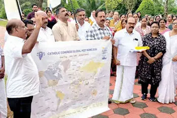പതാകപ്രയാണത്തിന് സ്വീകരണം നൽകി