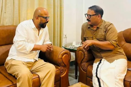 ഉല്ലാസയാത്ര- ബഹു മന്ത്രി ഷാജിയുടെ ഉല്ലാസയാത്ര !
