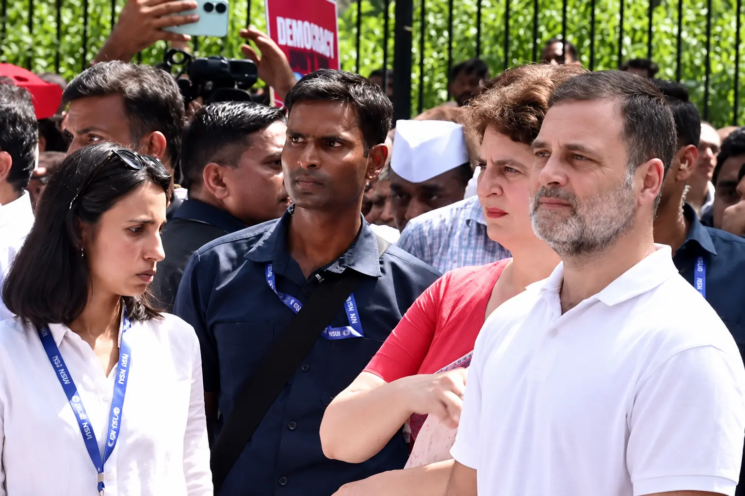 Priyanka Gandhi and Rahul Gandhi at the protest site. (Screengrab: PTI)