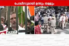 എംപിമാരെ പോലീസ് തടയുന്നു, ജനപ്രതിനിധികളെ കാണാൻ കമ്മിഷൻ കൂട്ടാക്കുന്നില്ല - രാഹുൽ ഗാന്ധി