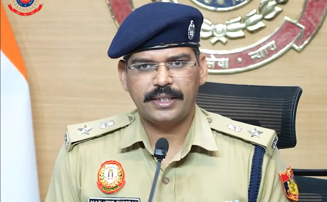 A Delhi Police officer briefs the media in New Delhi on Tuesday | Photo: X