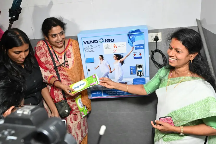 14 കെഎസ്ആർടിസി കേന്ദ്രങ്ങളിൽ സാനിറ്ററി നാപ്കിൻ വെൻഡിങ് മെഷീനുകളും ഇൻസിനറേറ്ററുകളും