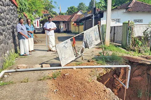 തെക്കേനട റോഡിന്റെ നിർമാണം മൂന്നാഴ്ചയ്ക്കുള്ളിൽ പൂർത്തിയാക്കും