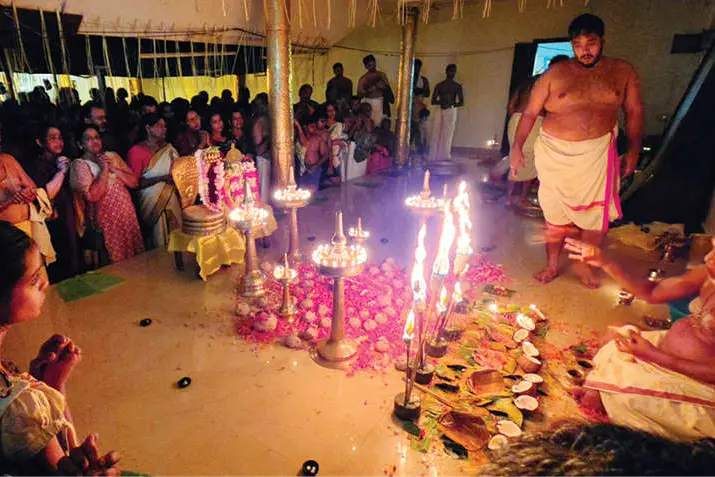പുതുക്കുളം ക്ഷേത്രത്തിൽ ആയിരങ്ങൾ ആയില്യം തൊഴുതു