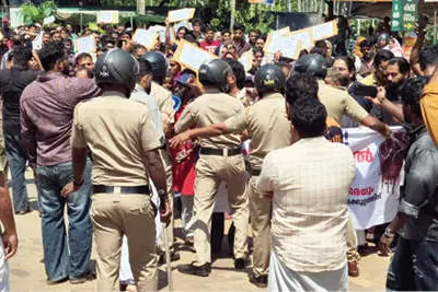 പ്രസവത്തെത്തുടർന്ന് യുവതി മരിച്ചു