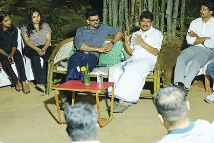‘ഭൂമി’ കോൺക്ലേവ്: ടെക്കികളുമായി സംവദിച്ച് മന്ത്രി