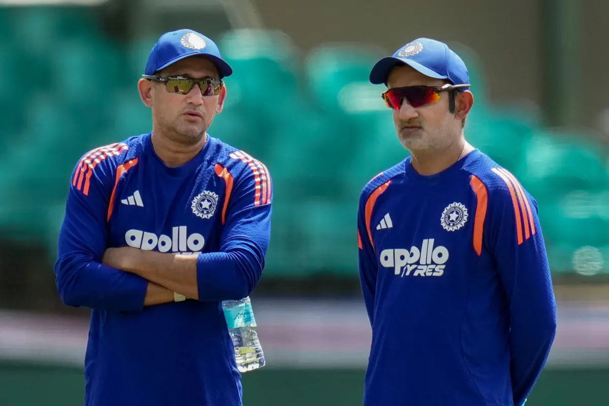 File: India's Coach Gautam Gambhir, right, with Ajit Agarkar | Photo: PTI