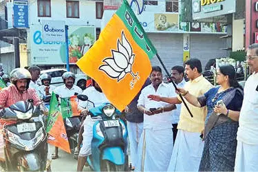 ബി.ജെ.പി. ബൈക്ക് റാലിയും പൊതുസമ്മേളനവും