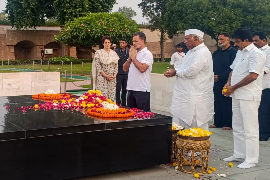 INDIA bloc MPs offer prayers at Gandhi Smriti in peaceful protest against CEC