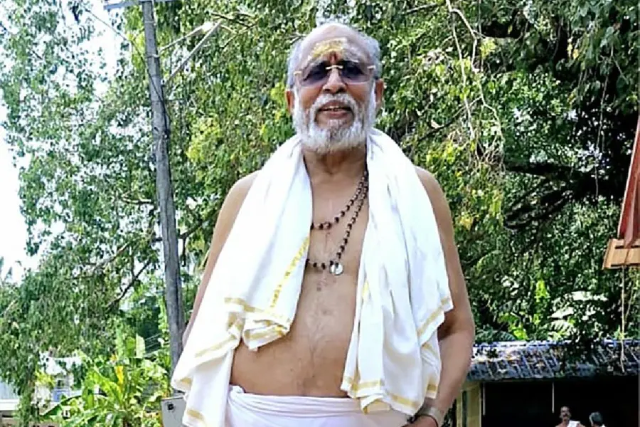 ജ്യോതിഷ പണ്ഡിതൻ പരപ്പനങ്ങാടി ഉണ്ണികൃഷ്ണ പണിക്കർക്ക് സരസ്വതീപുരസ്കാരം