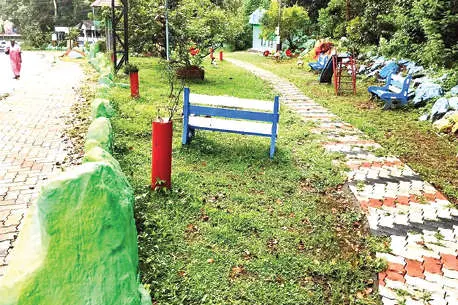നാടുകുന്ന്, നാടിന്നഴക്...