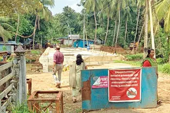 തയ്യൂർ ആലുക്കൽ പാലത്തിൽ വിജിലൻസ് പരിശോധന