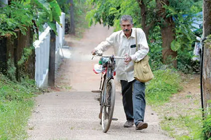 33 വർഷമായി യാത്ര സൈക്കിളിൽ; ഇത് കൈതച്ചിറയുടെ സ്വന്തം പോസ്റ്റ്മാൻ