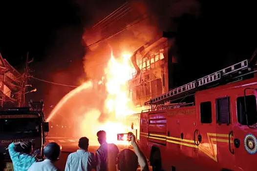 ഓർക്കാട്ടേരി ടൗണിൽ വൻ തീപ്പിടിത്തം
