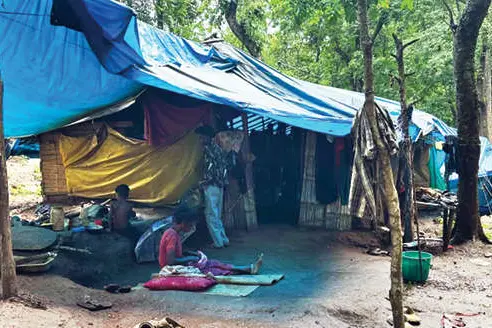 എട്ടുവർഷമായി കാത്തിരിപ്പ്; വാണിയമ്പുഴയിൽ ഇനിയും വീടുകളായില്ല