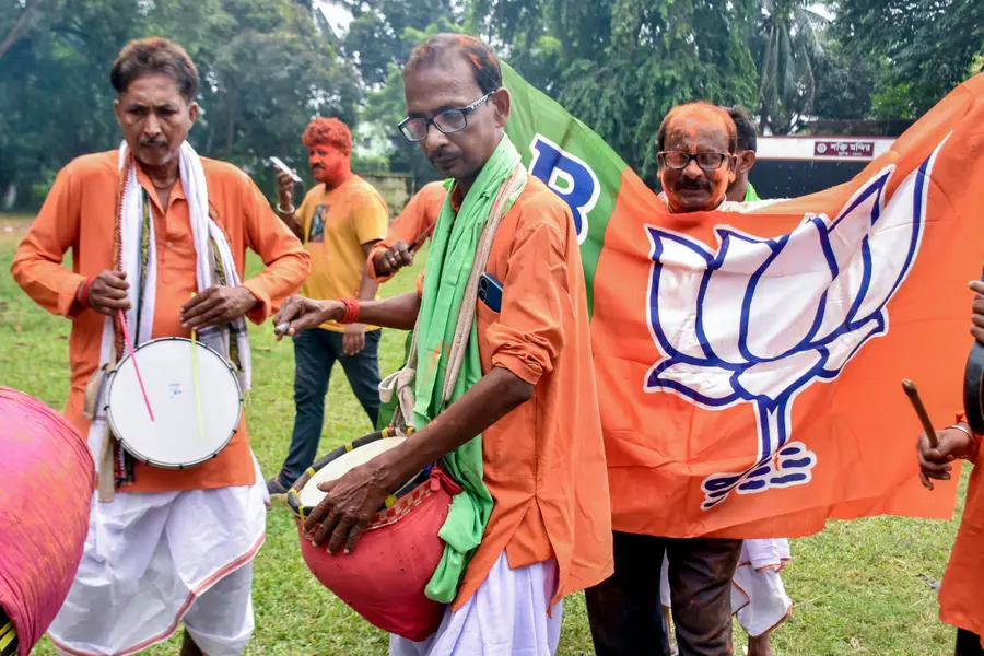 Bengal Congress and TMC allege massive voting fraud in Rejinagar bypoll
