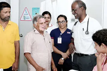അതിർത്തികൾ മായ്ച്ച ഹൃദയാലിംഗനവുമായി മമ്മൂട്ടി