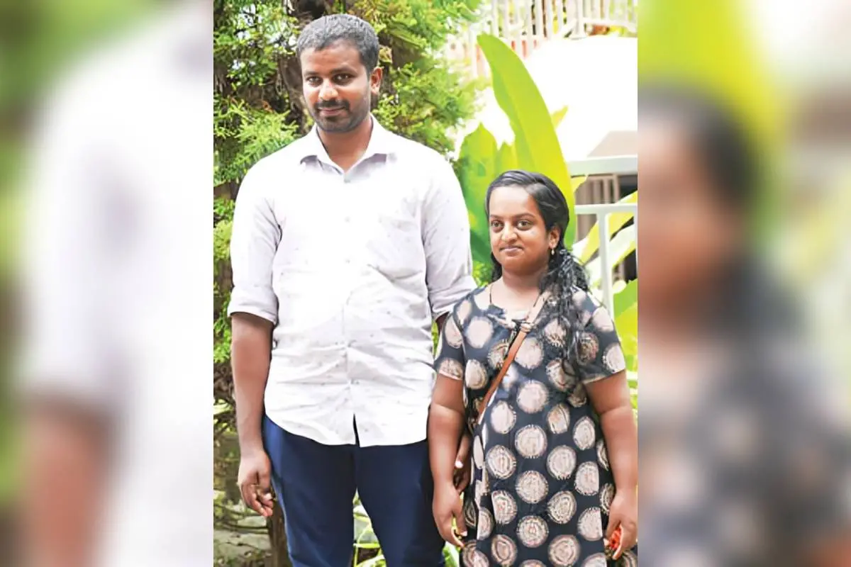 • അനീഷും മേരി അൽഫോൺസയും