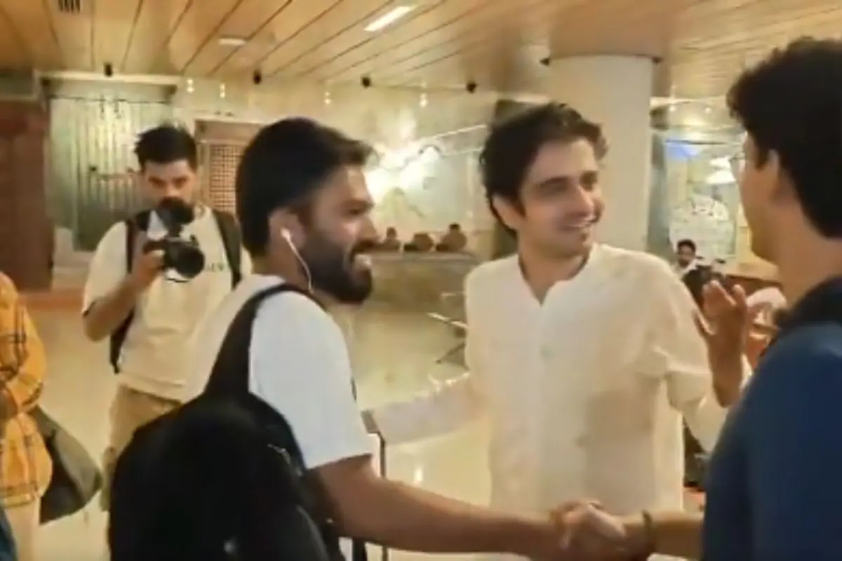 CJP leaders at Mumbai airport | Photo: Screengrab/ANI Video