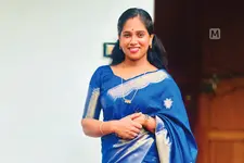 പത്തുവർഷം നീണ്ട പ്രണയം, ഒന്നിച്ചു ജീവിച്ച ഇരുപത്തൊന്ന് നാളുകൾ, കരയാനല്ലാതെ മറ്റൊന്നിനും കെല്പില്ലായിരുന്നു