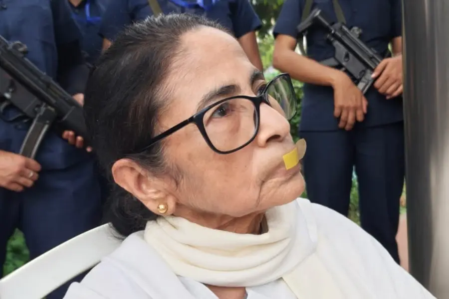 Mamata Banerjee detained by Delhi Police during protest with taped mouth