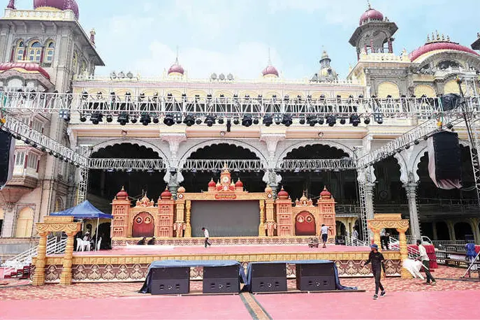 കൊട്ടാരനഗരി ഒരുങ്ങി; ദസറയ്ക്ക് ഇന്ന് തുടക്കം