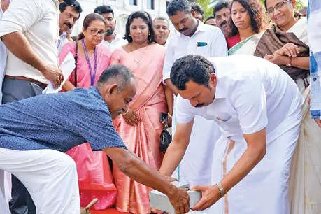 നിലവാരമുള്ള മരുന്ന് ചുരുങ്ങിയ വിലയ്ക്കു ലഭ്യമാക്കും -കെ. മുരളീധരൻ