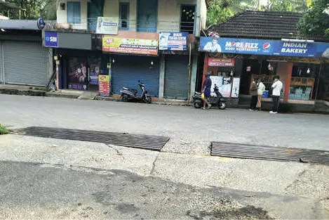 അശാസ്ത്രീയഗ്രില്ല് അപകടക്കെണി..
